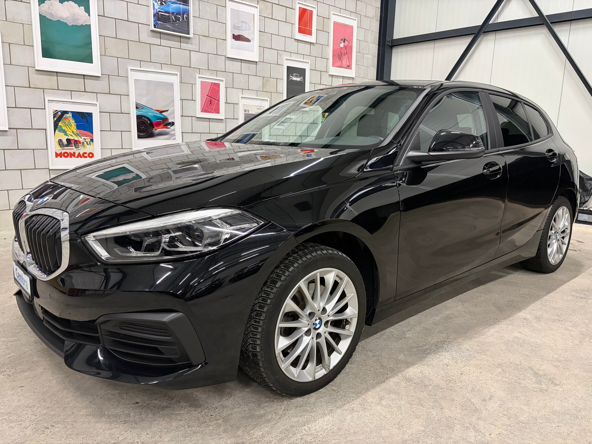 BMW 118i Steptronic-image-1