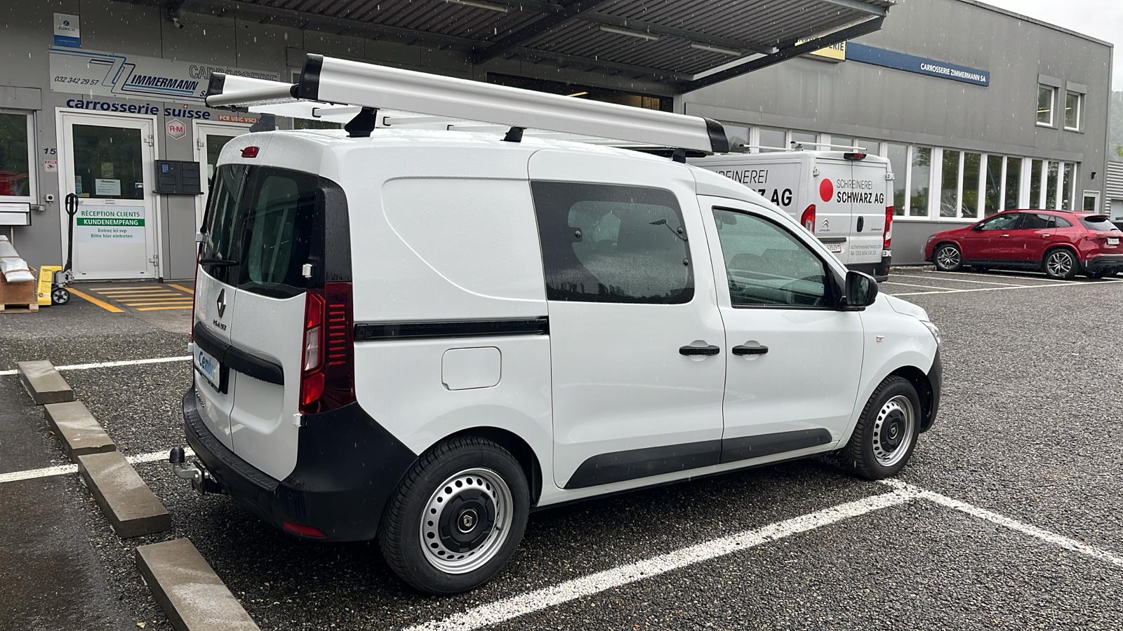 RENAULT EXPRESS 1.3T- 100 PF "EXTRA" MIT KLIMA + NAVI + GROSSER DACHTRÄGER + RUND UM FENSTER + AHK 1200 KG + NEUWERTIG + CH AUTO.-image-13