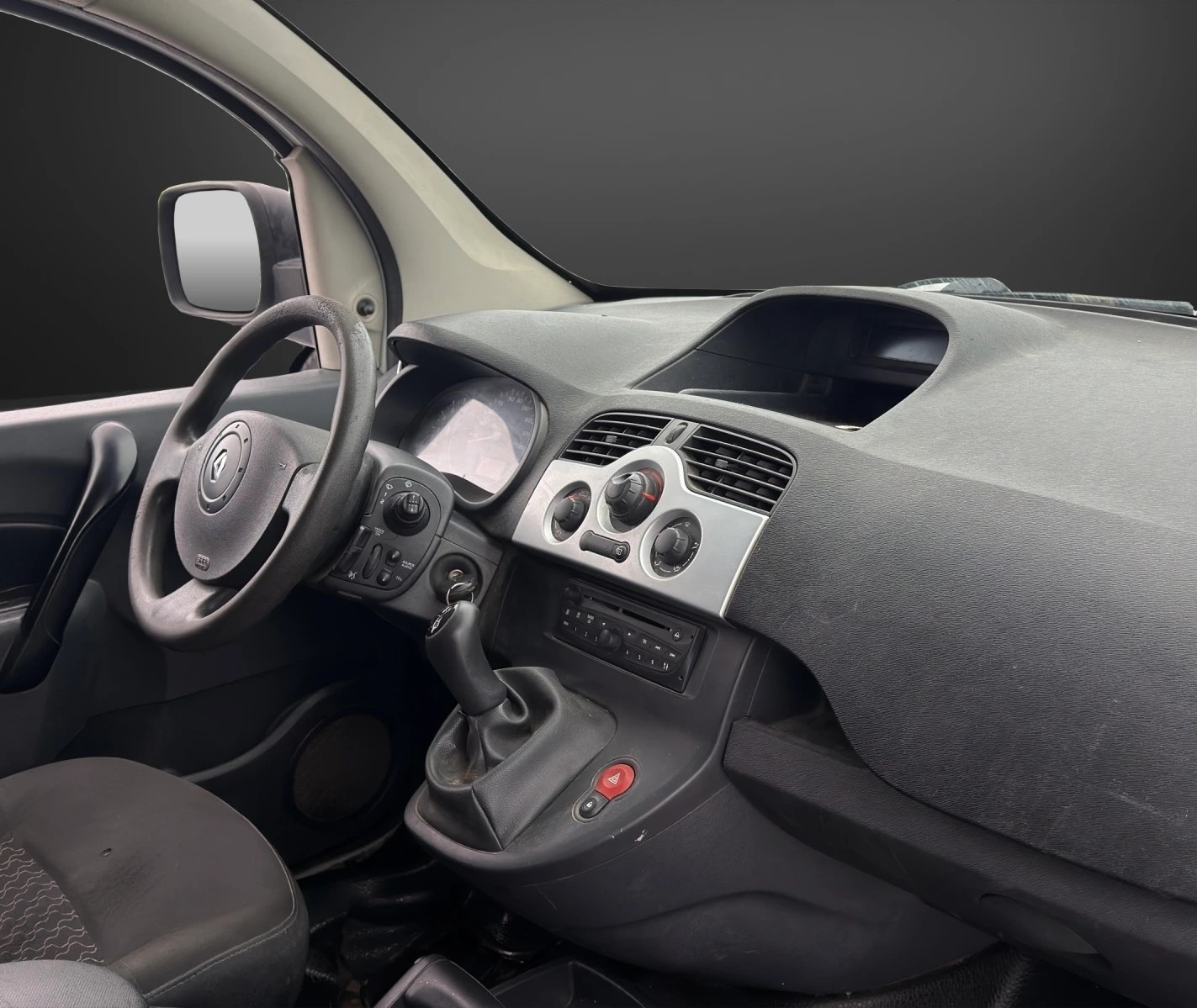 RENAULT Kangoo Maxi dCi 90-image-9
