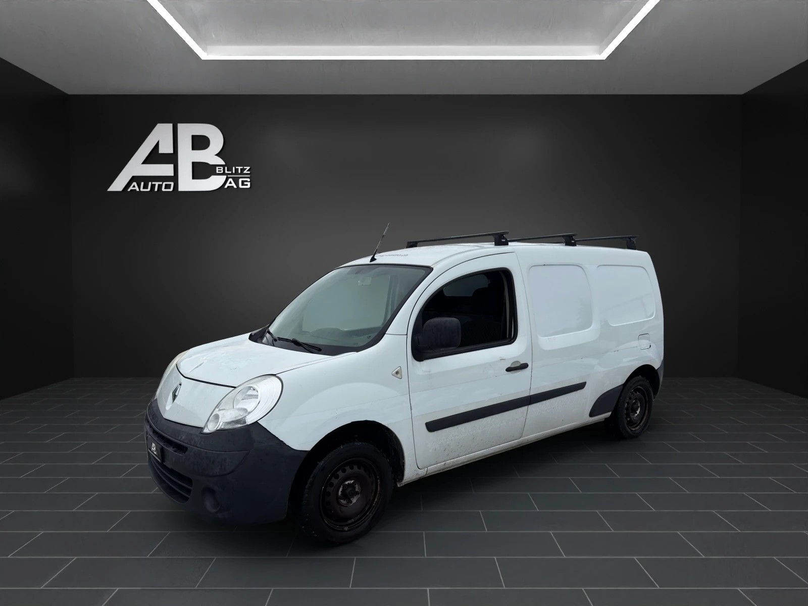 RENAULT Kangoo Maxi dCi 90-showroom-element-1