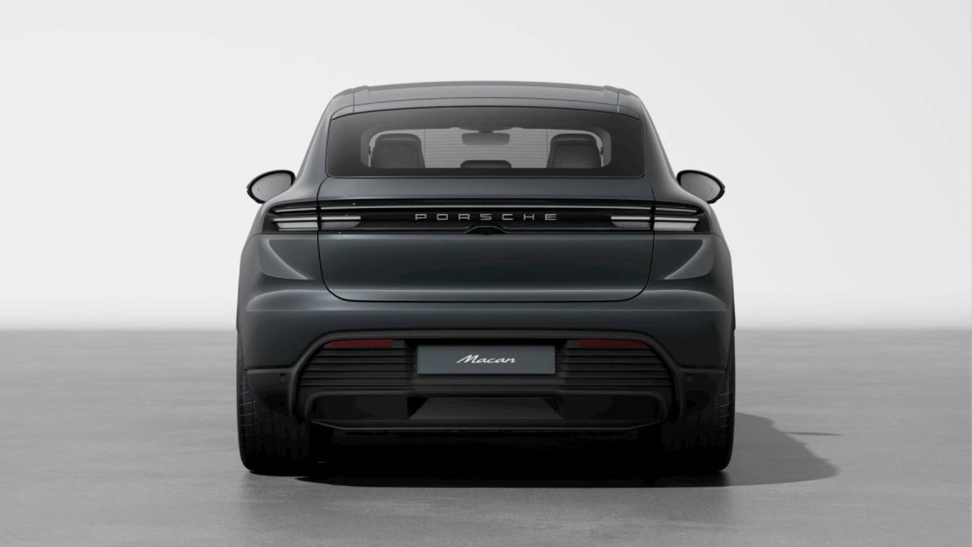 PORSCHE Macan 4-image-6