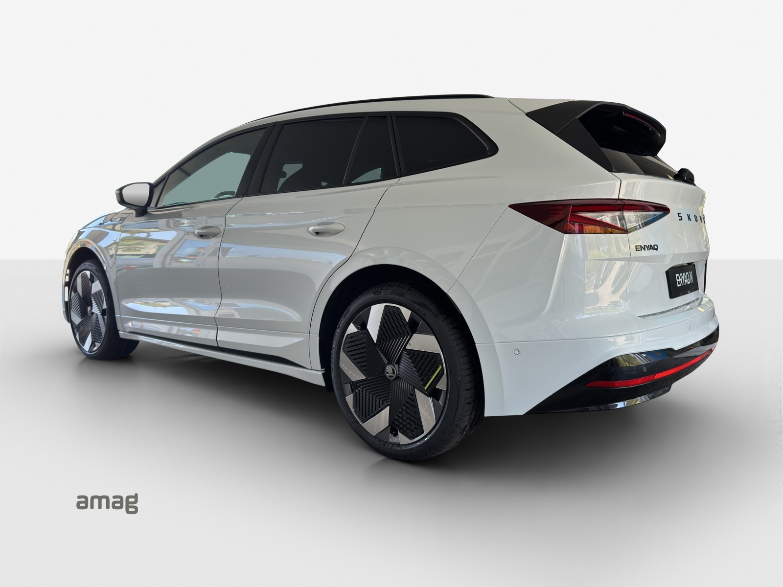 SKODA Enyaq 4x4 RS-showroom-element-2