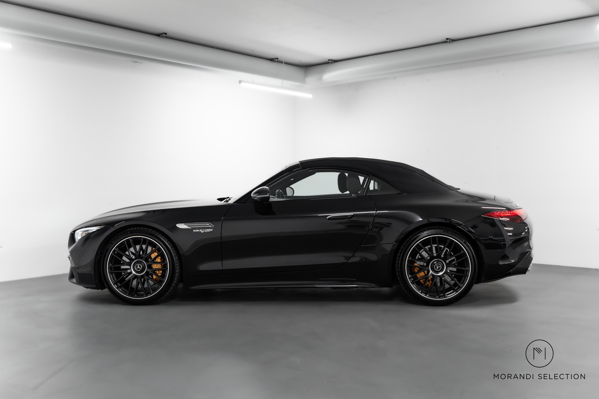 MERCEDES-BENZ AMG SL 63 4matic+-showroom-element-1