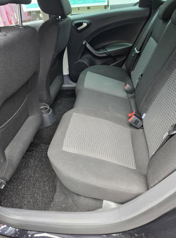 SEAT Ibiza 1.2 TSI Sport-image-8
