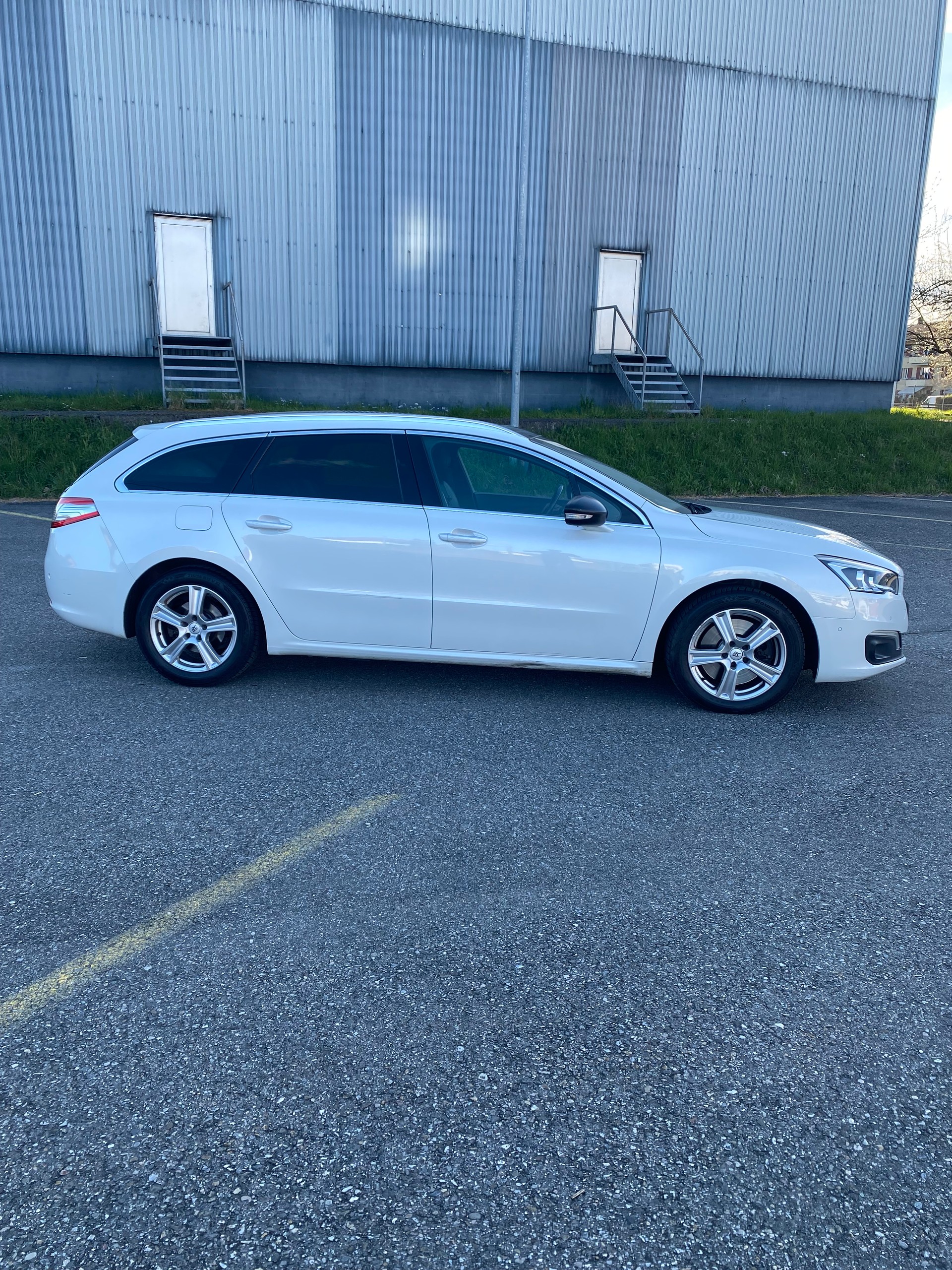PEUGEOT 508 SW 2.0 BlueHDi GT EAT6-image-3