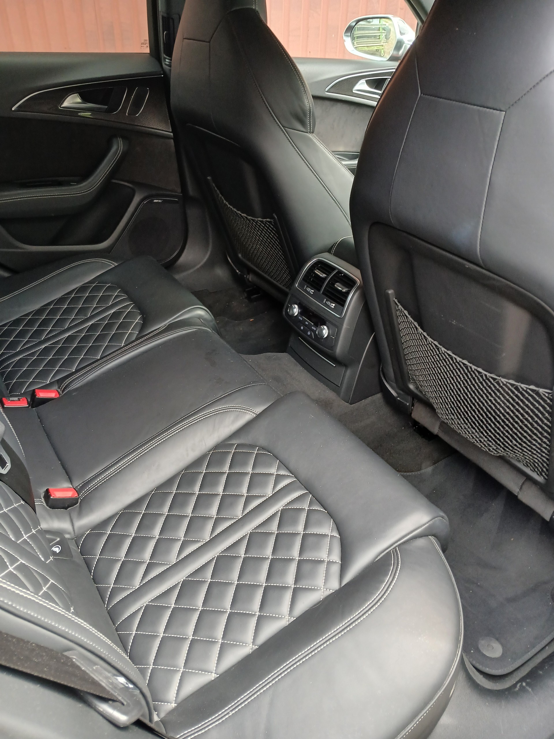 AUDI S6 Avant 4.0 TFSI V8 quattro S-tronic-image-6