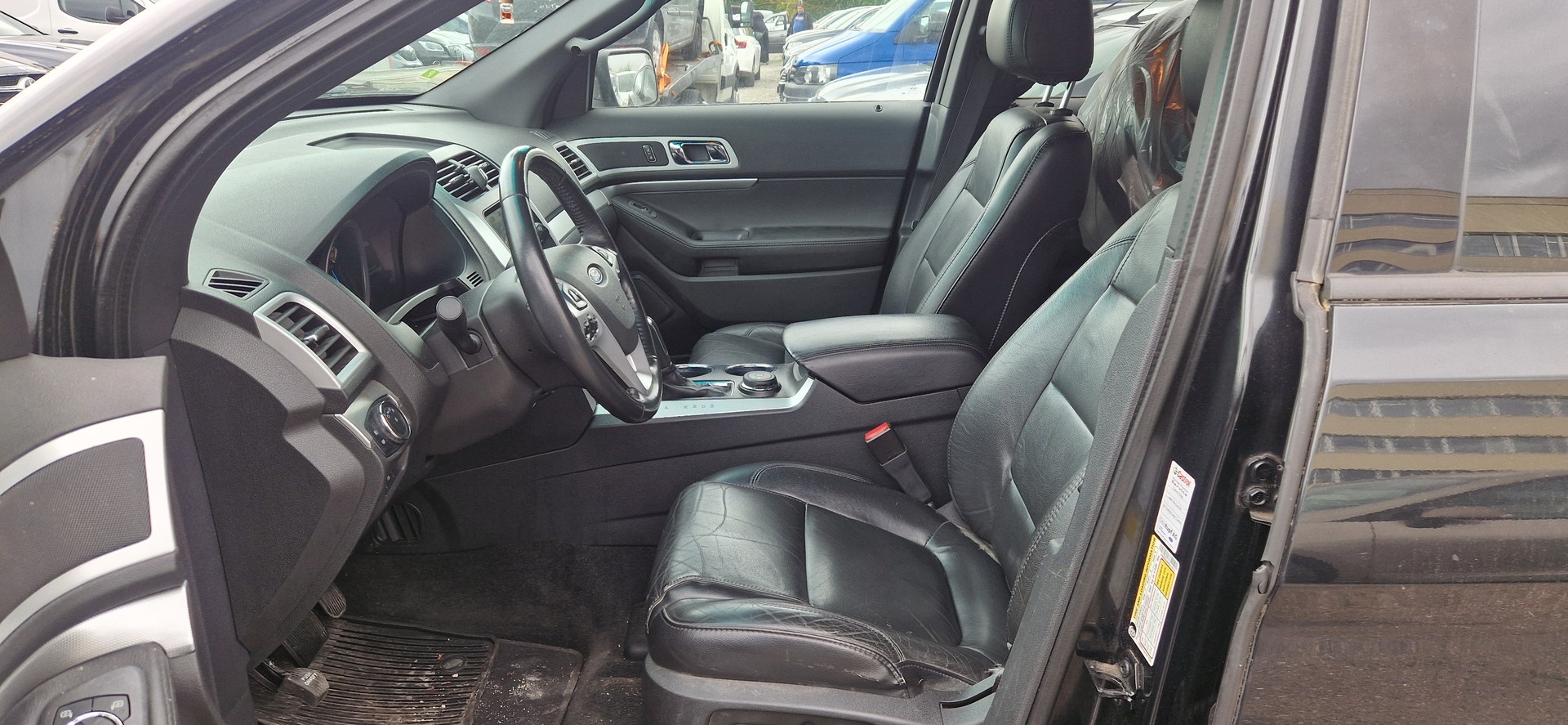 FORD EXPLORER-image-5