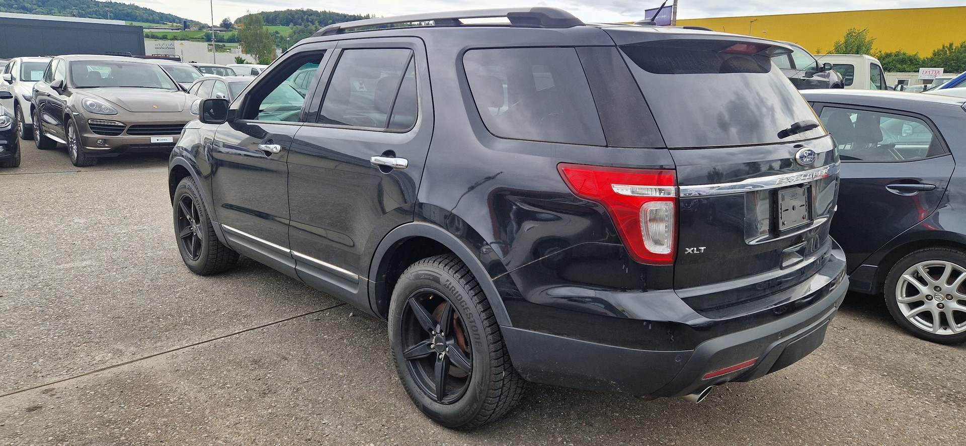 FORD EXPLORER-image-4