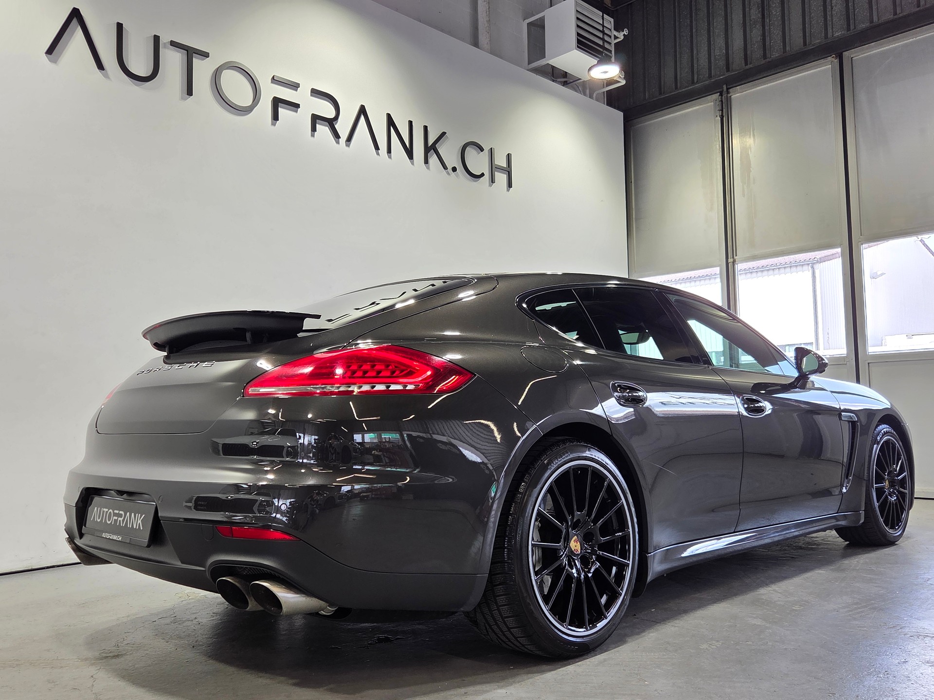 PORSCHE Panamera 3.0 V6 4S PDK-showroom-element-2