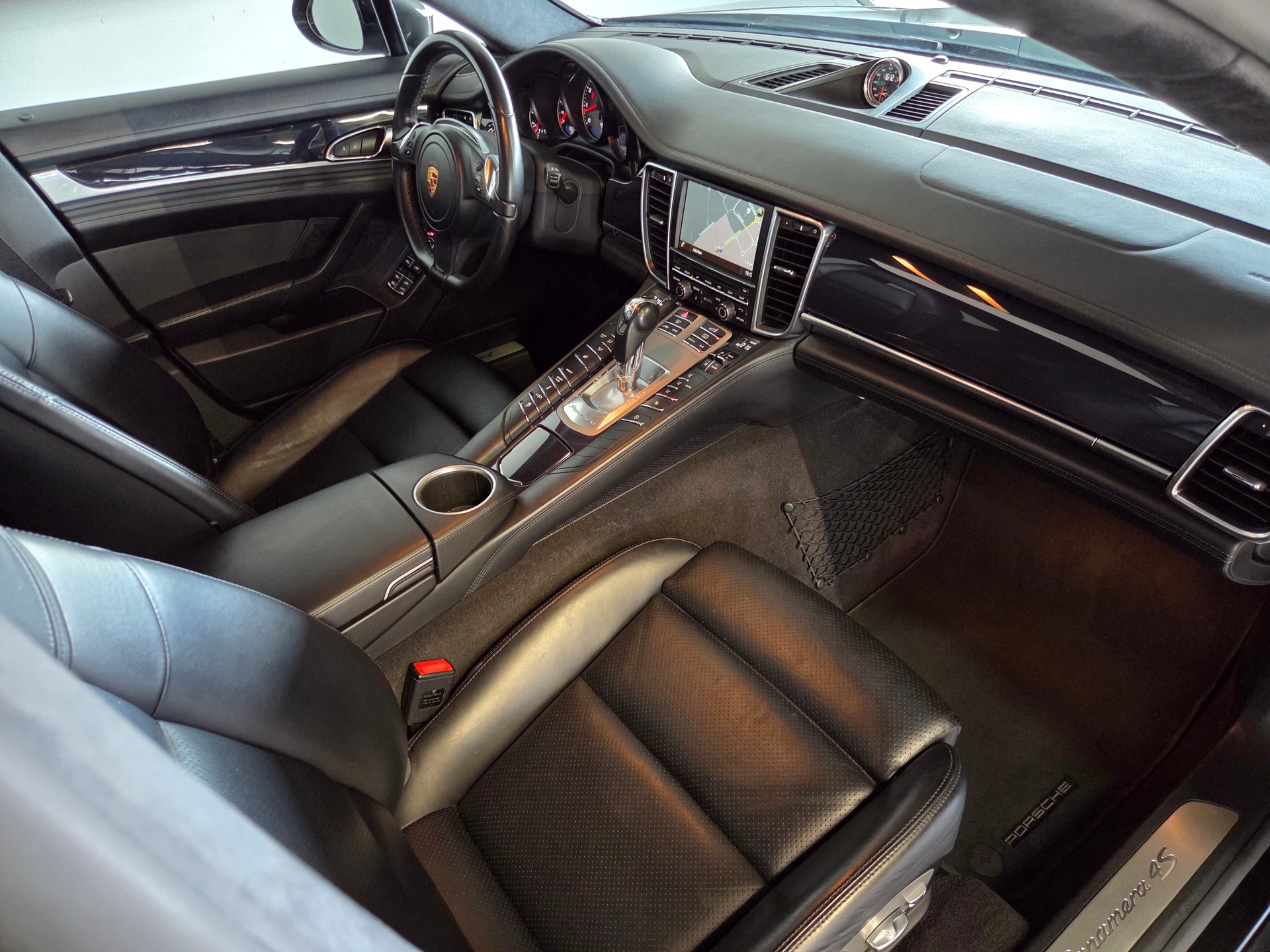 PORSCHE Panamera 3.0 V6 4S PDK-image-21
