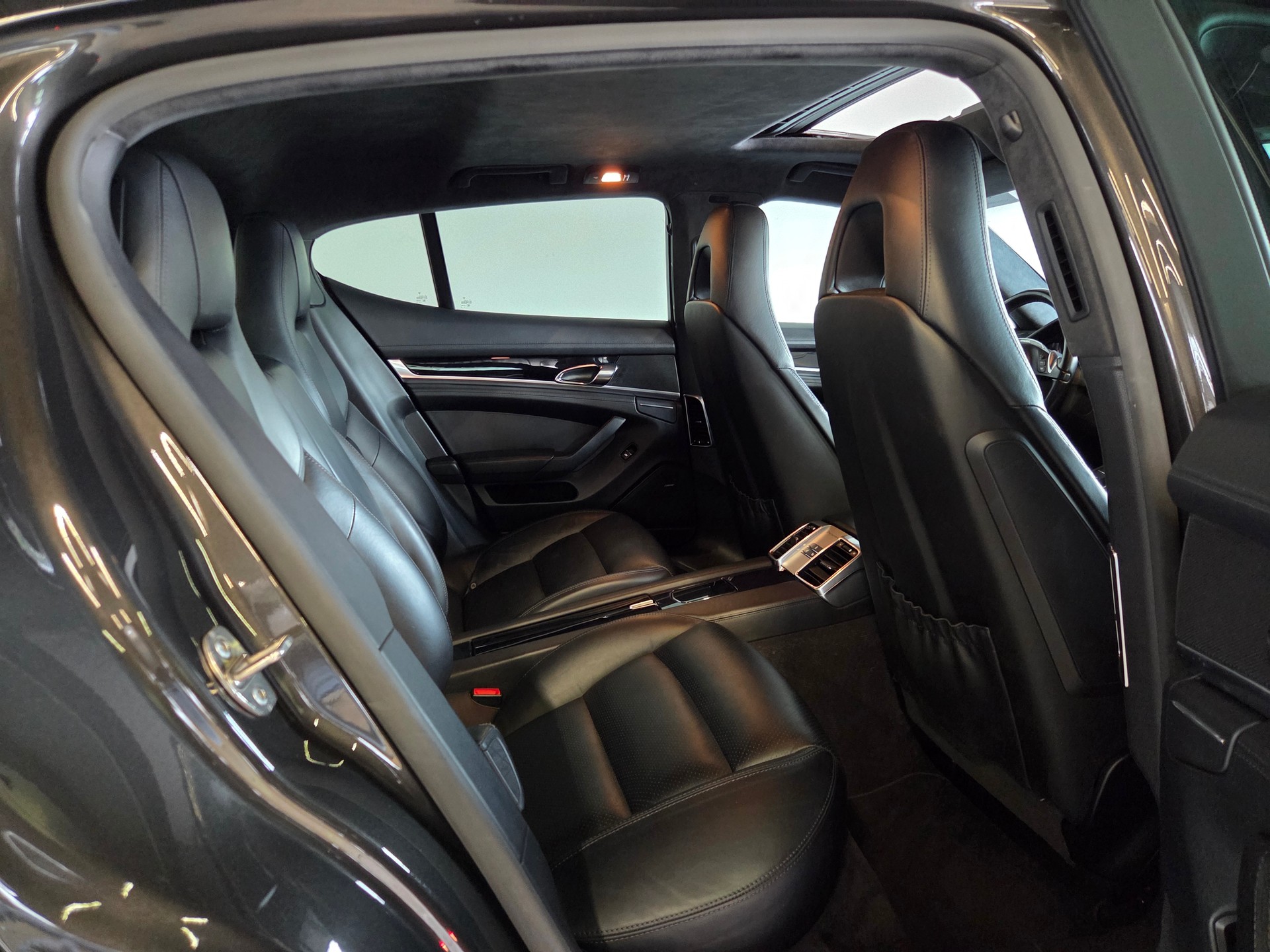 PORSCHE Panamera 3.0 V6 4S PDK-image-22