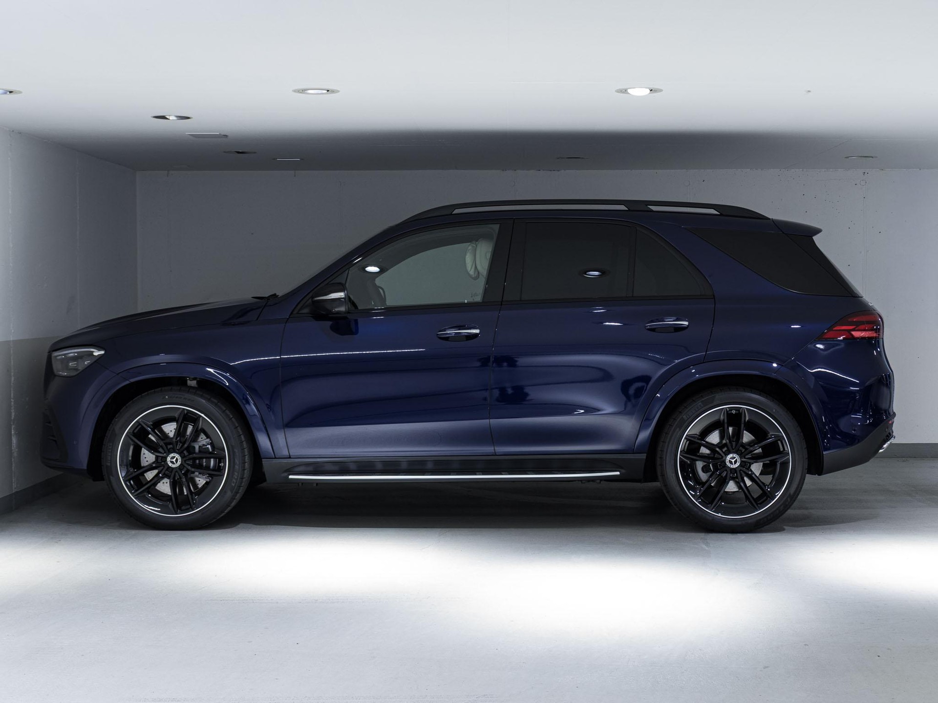 MERCEDES-BENZ GLE 450 d 4MATIC-image-4