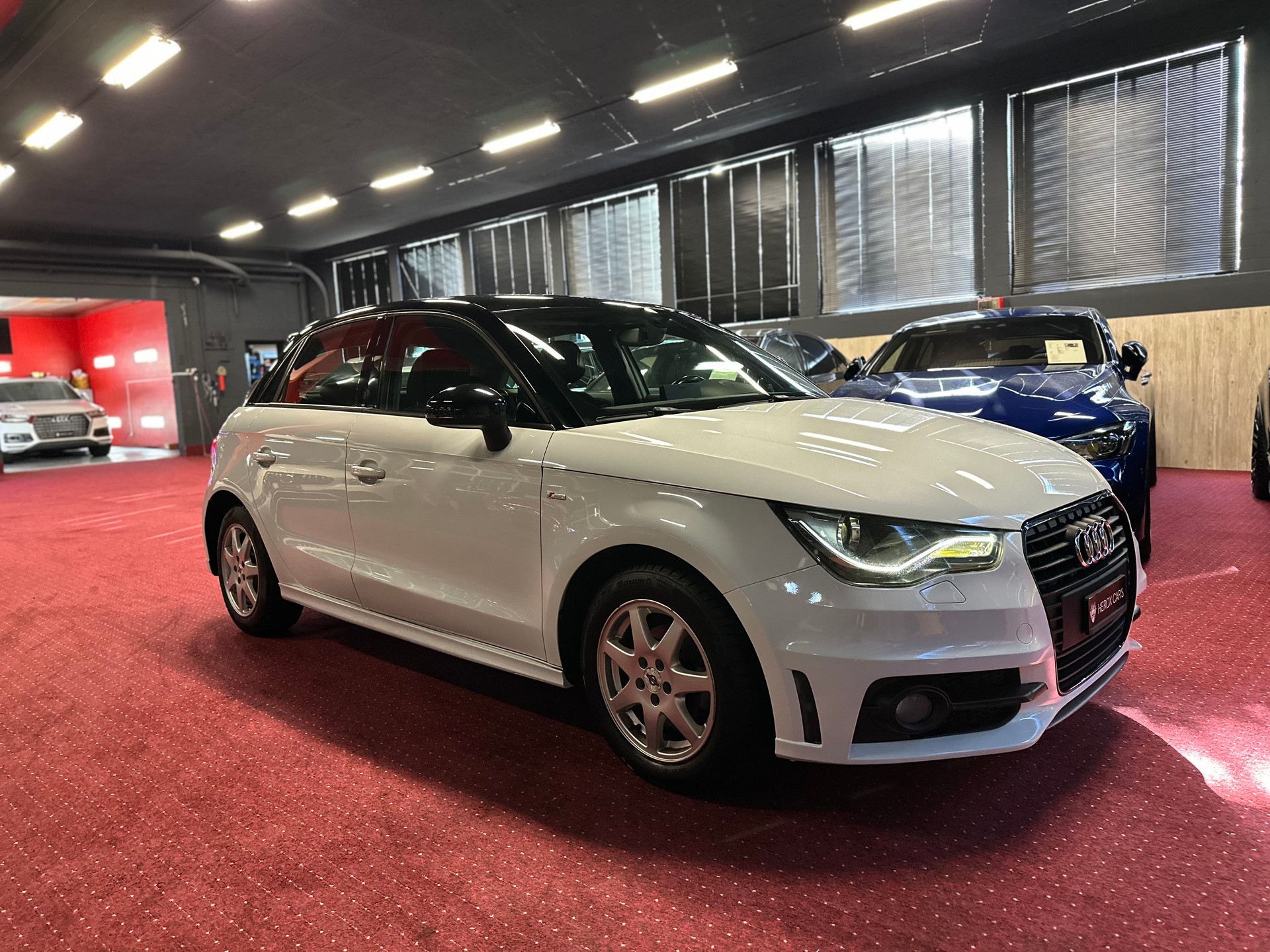 AUDI A1 Sportback 1.2 TFSI S-Line / ** Frisch ab MFK & Service / 12 MT Garantie **-showroom-element-3