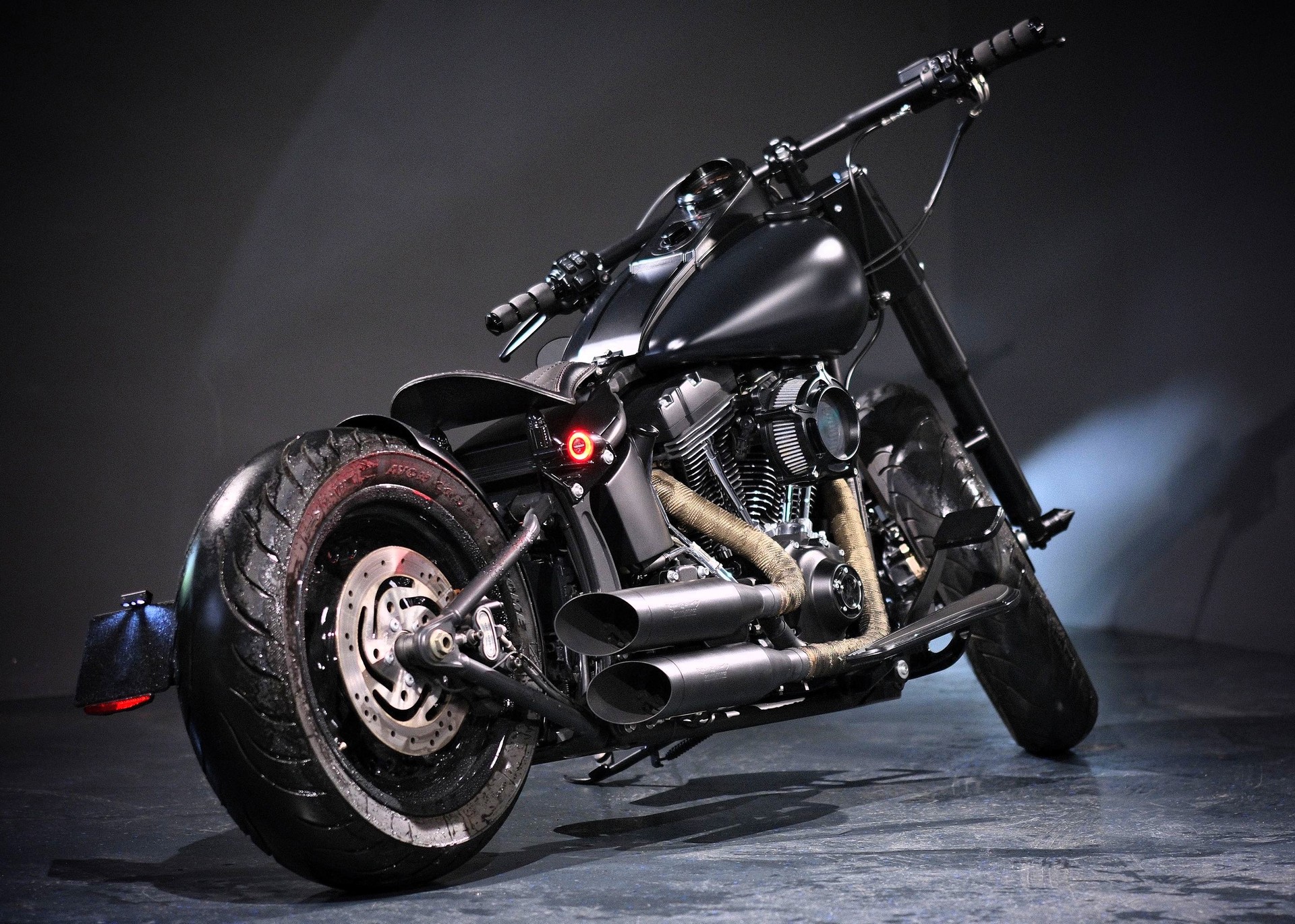 HARLEY-DAVIDSON FLSTFB Fat Boy Special ABS-showroom-element-3