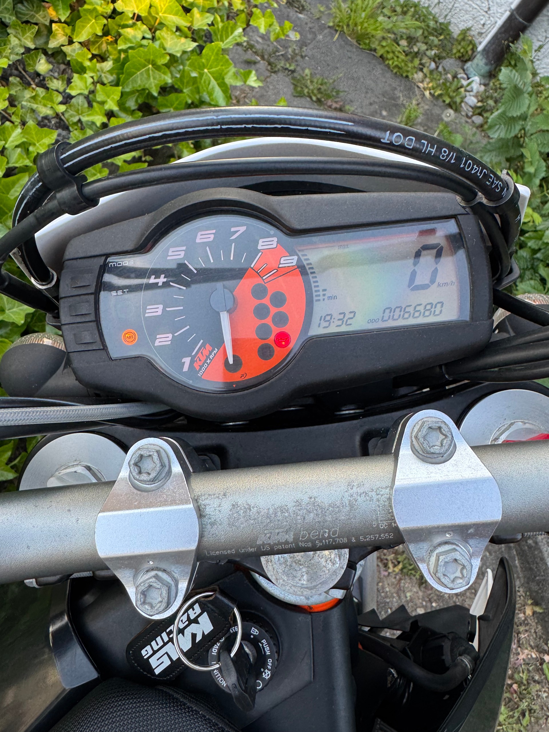 KTM 690 Enduro R-image-5