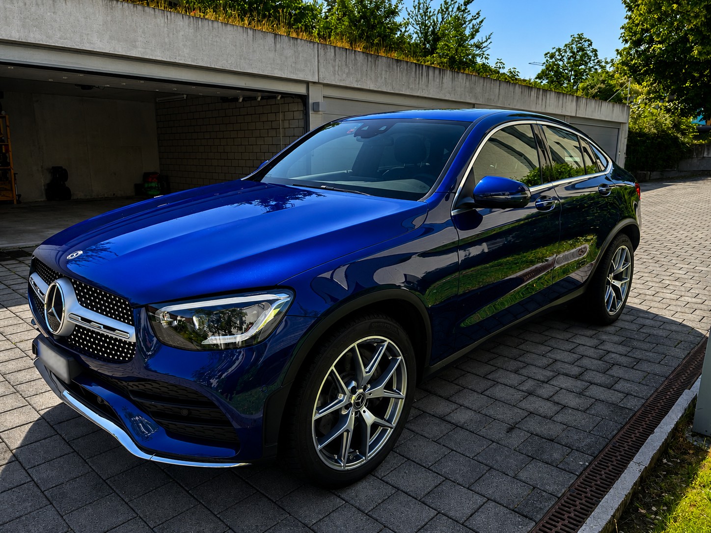 MERCEDES-BENZ GLC 400 d AMG Line 4m-image-1