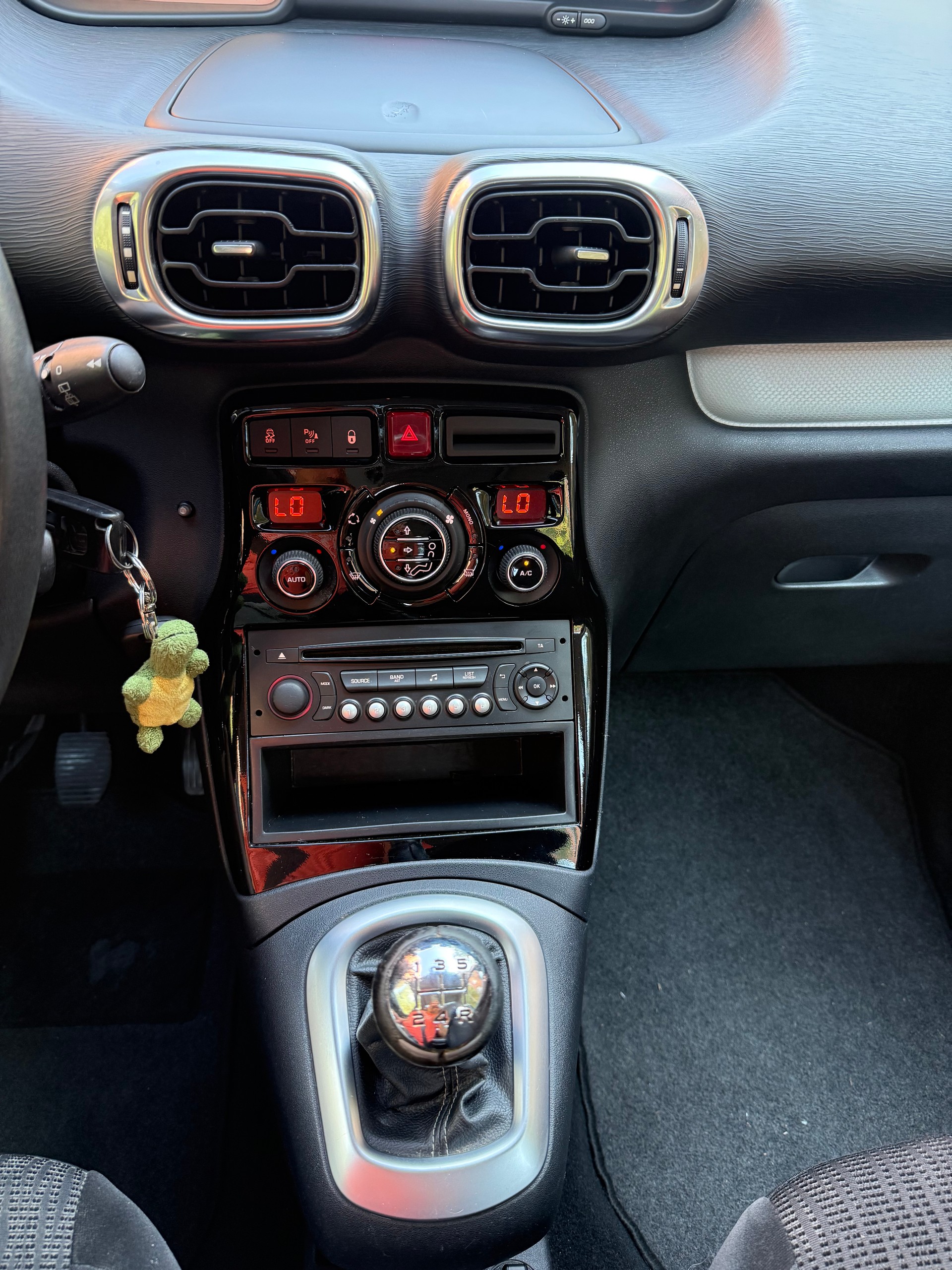 CITROEN C3 Picasso 1.4i 16V Exclusive-image-21