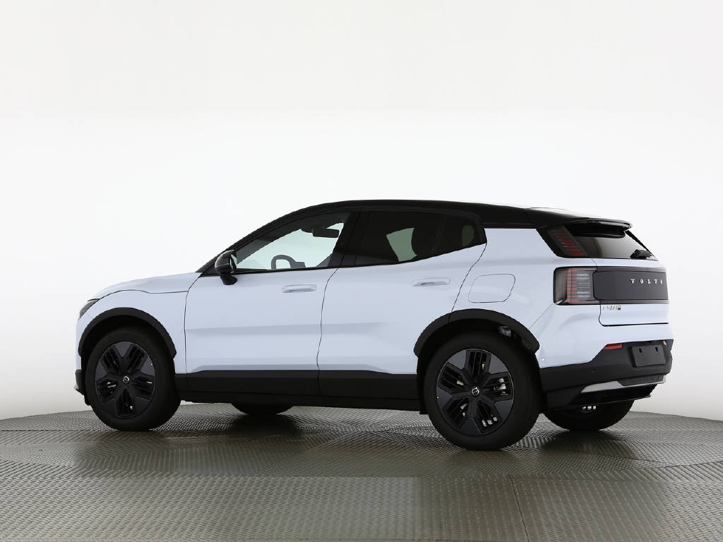 VOLVO EX 30 Cross Country P8 Ultra AWD-image-26