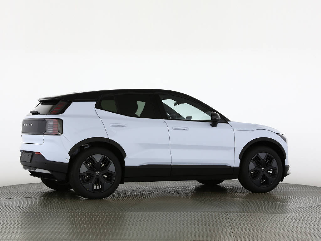VOLVO EX 30 Cross Country P8 Ultra AWD-image-15