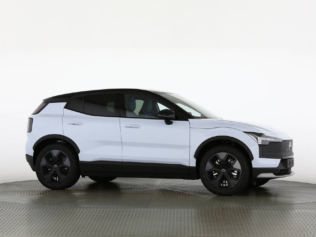 VOLVO EX 30 Cross Country P8 Ultra AWD-image-17
