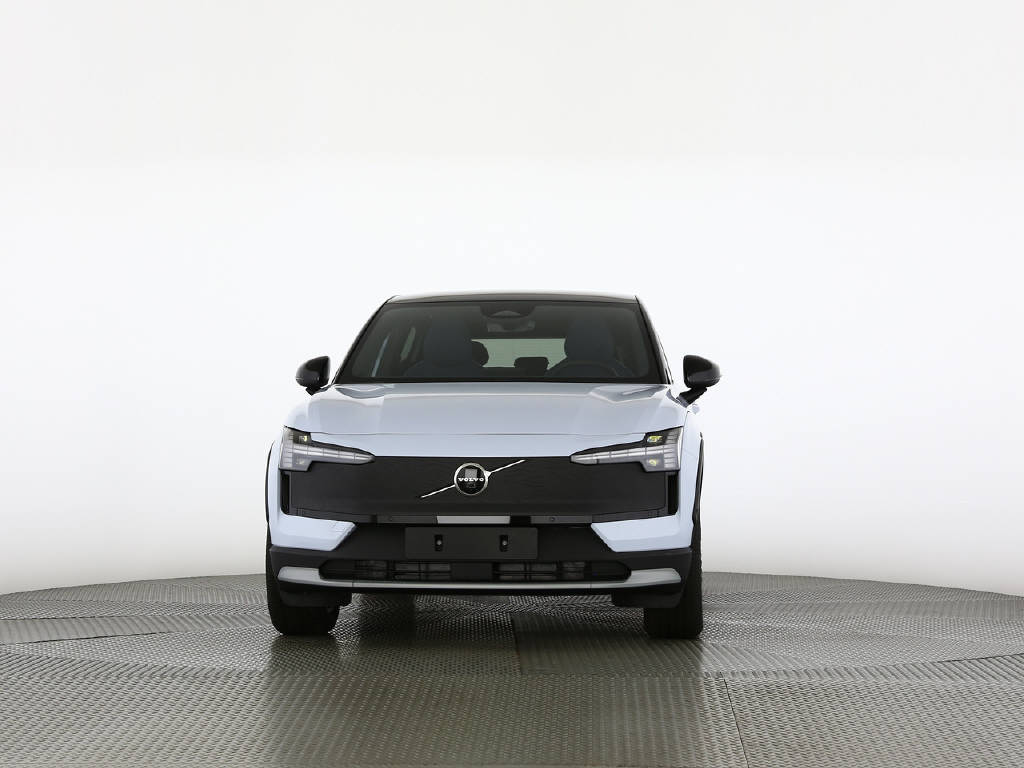 VOLVO EX 30 Cross Country P8 Ultra AWD-image-21