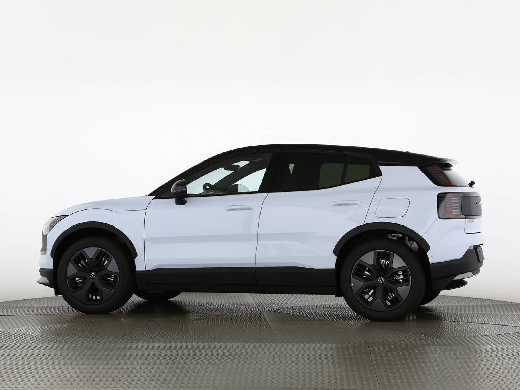 VOLVO EX 30 Cross Country P8 Ultra AWD-image-23
