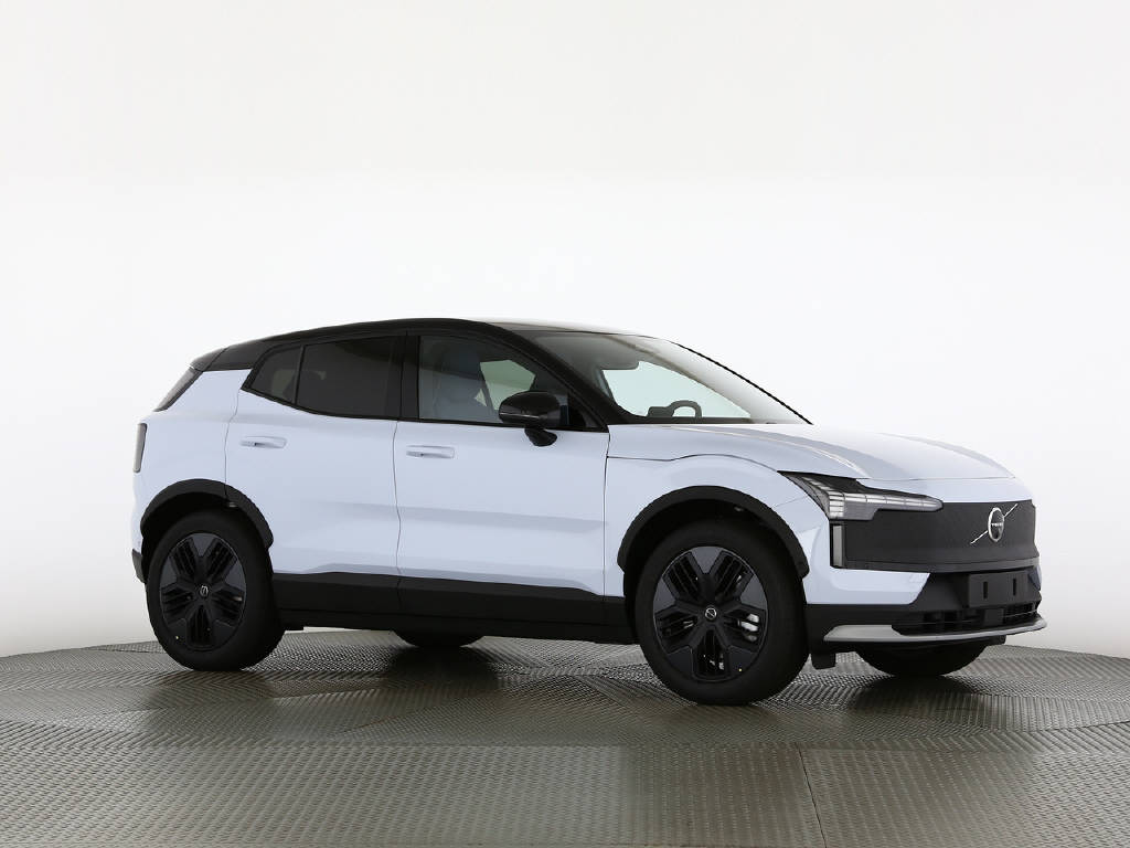 VOLVO EX 30 Cross Country P8 Ultra AWD-image-18