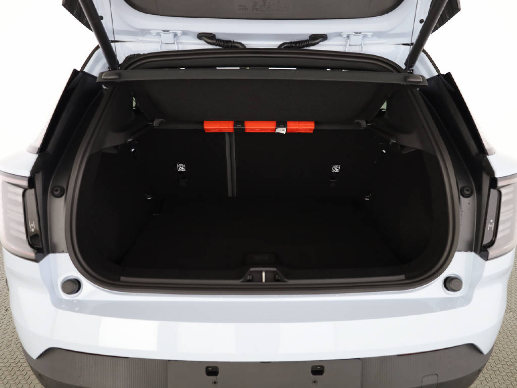 VOLVO EX 30 Cross Country P8 Ultra AWD-image-22