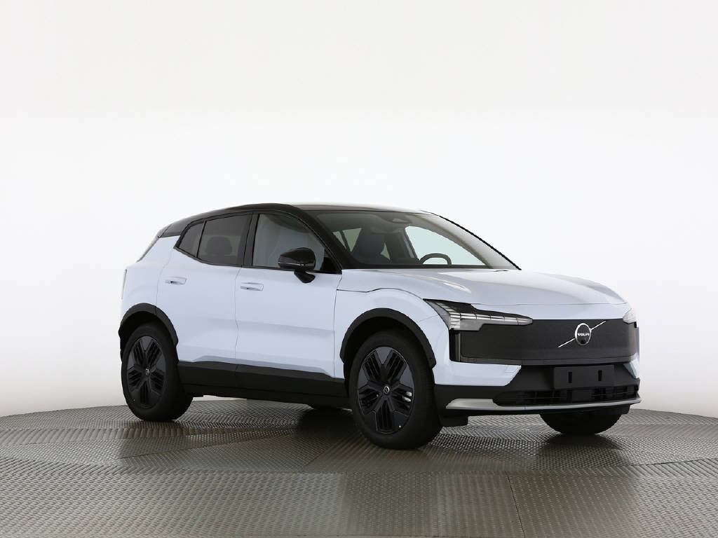 VOLVO EX 30 Cross Country P8 Ultra AWD-image-19
