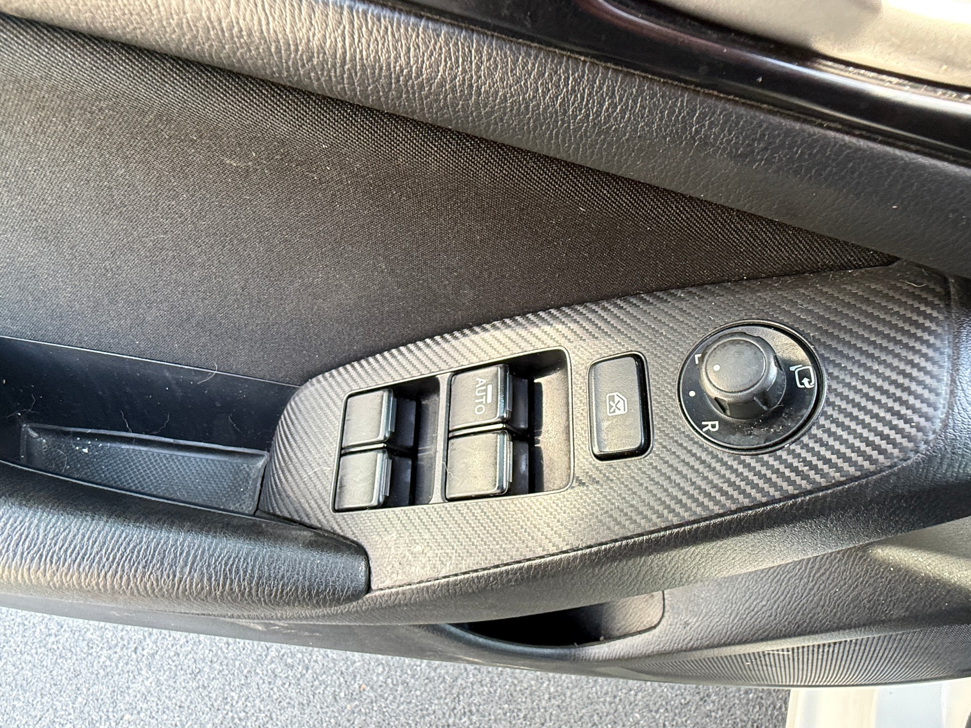 MAZDA 3 SKYACTIV-G 120 Ambition Plus-image-29