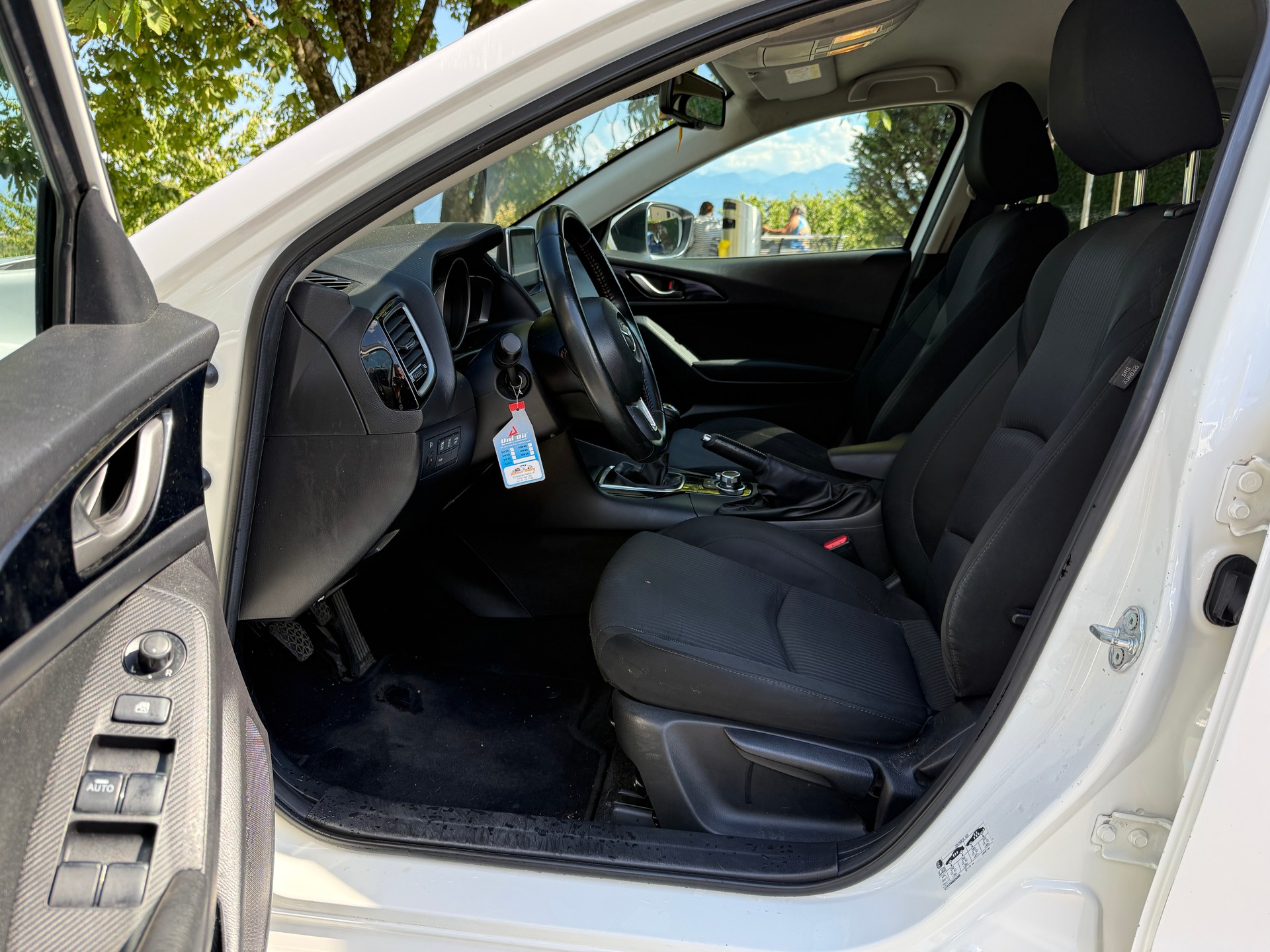 MAZDA 3 SKYACTIV-G 120 Ambition Plus-image-23
