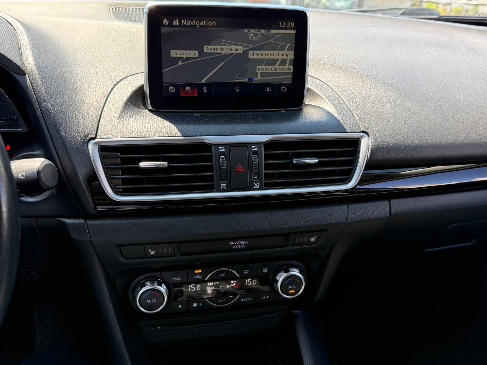 MAZDA 3 SKYACTIV-G 120 Ambition Plus-image-16