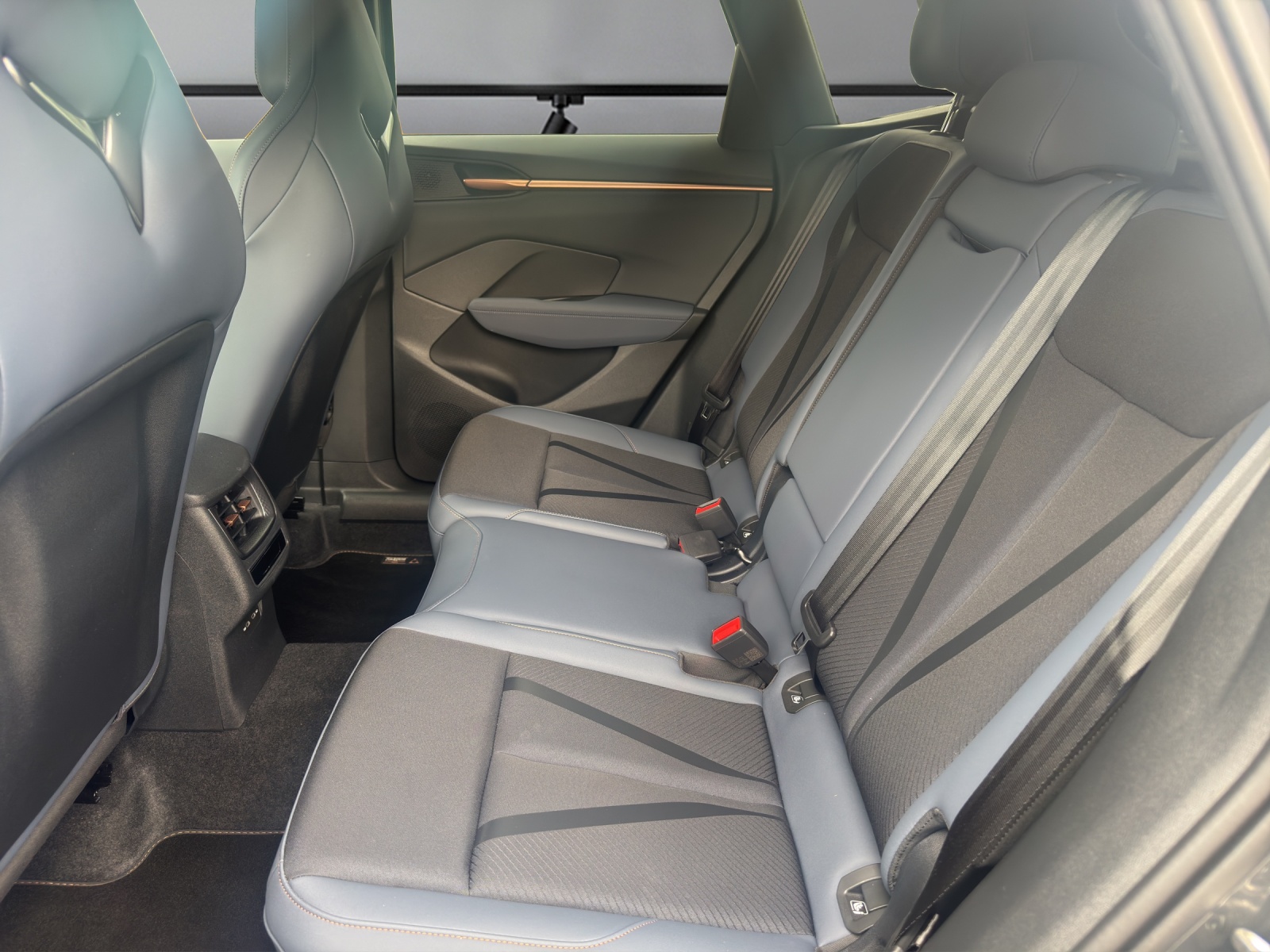 CUPRA Terramar 2.0 TSI DSG 4Drive VZ-image-10