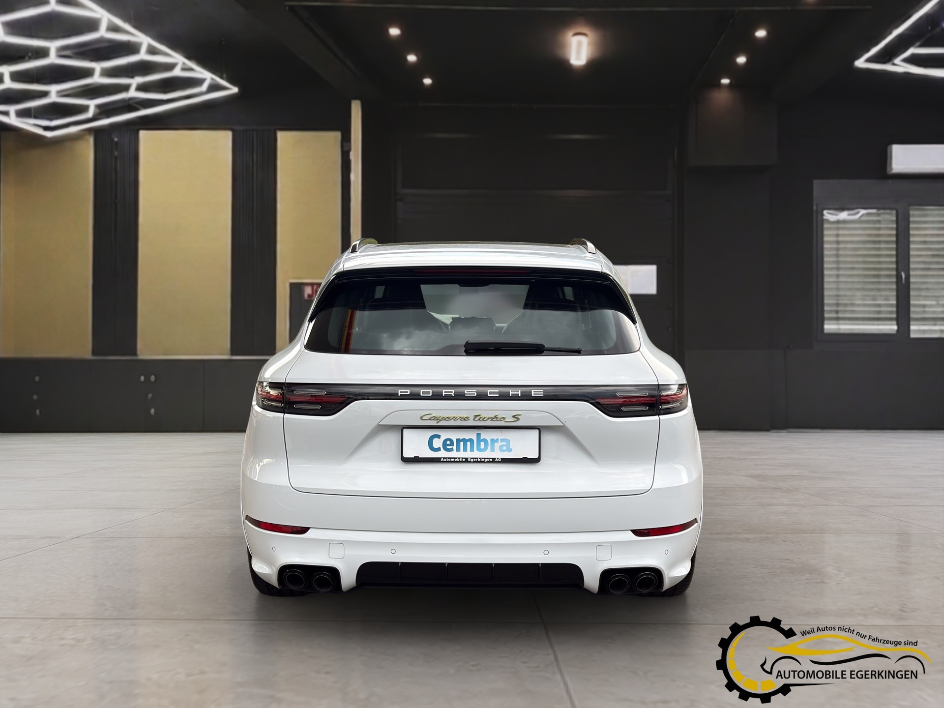PORSCHE Cayenne 4.0 V8 Turbo S E-Hybrid-image-5