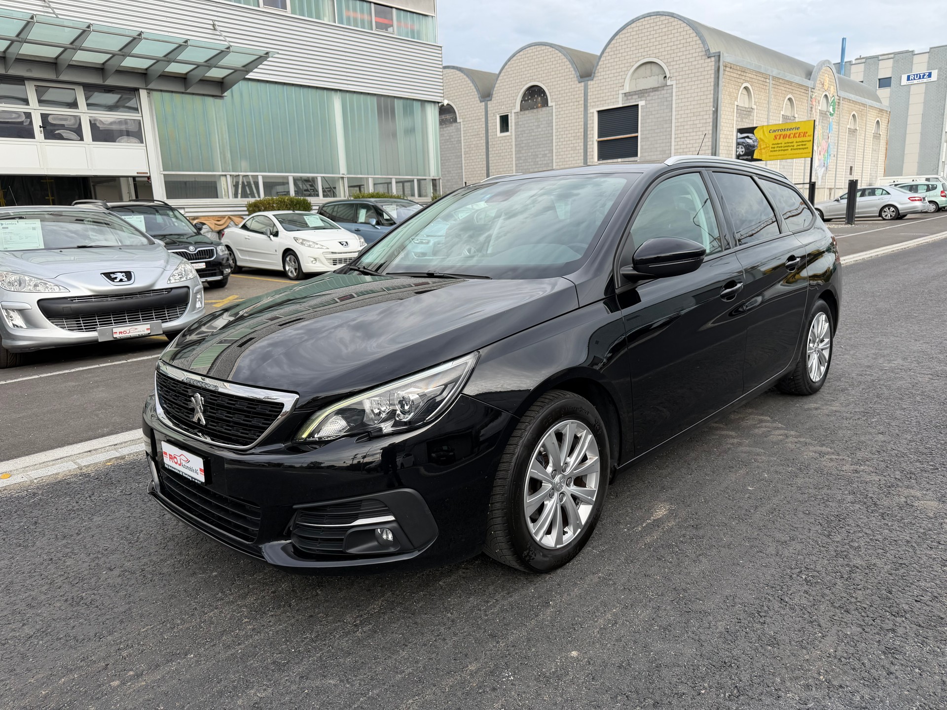 PEUGEOT 308 SW 1.2 Pure Tech Style EAT8-showroom-element-1