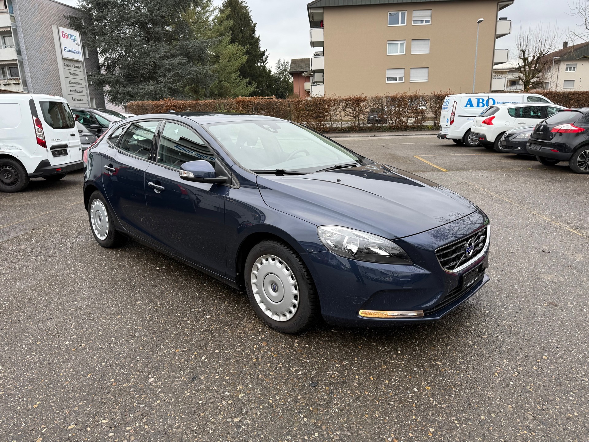 VOLVO V40 T4 Powershift