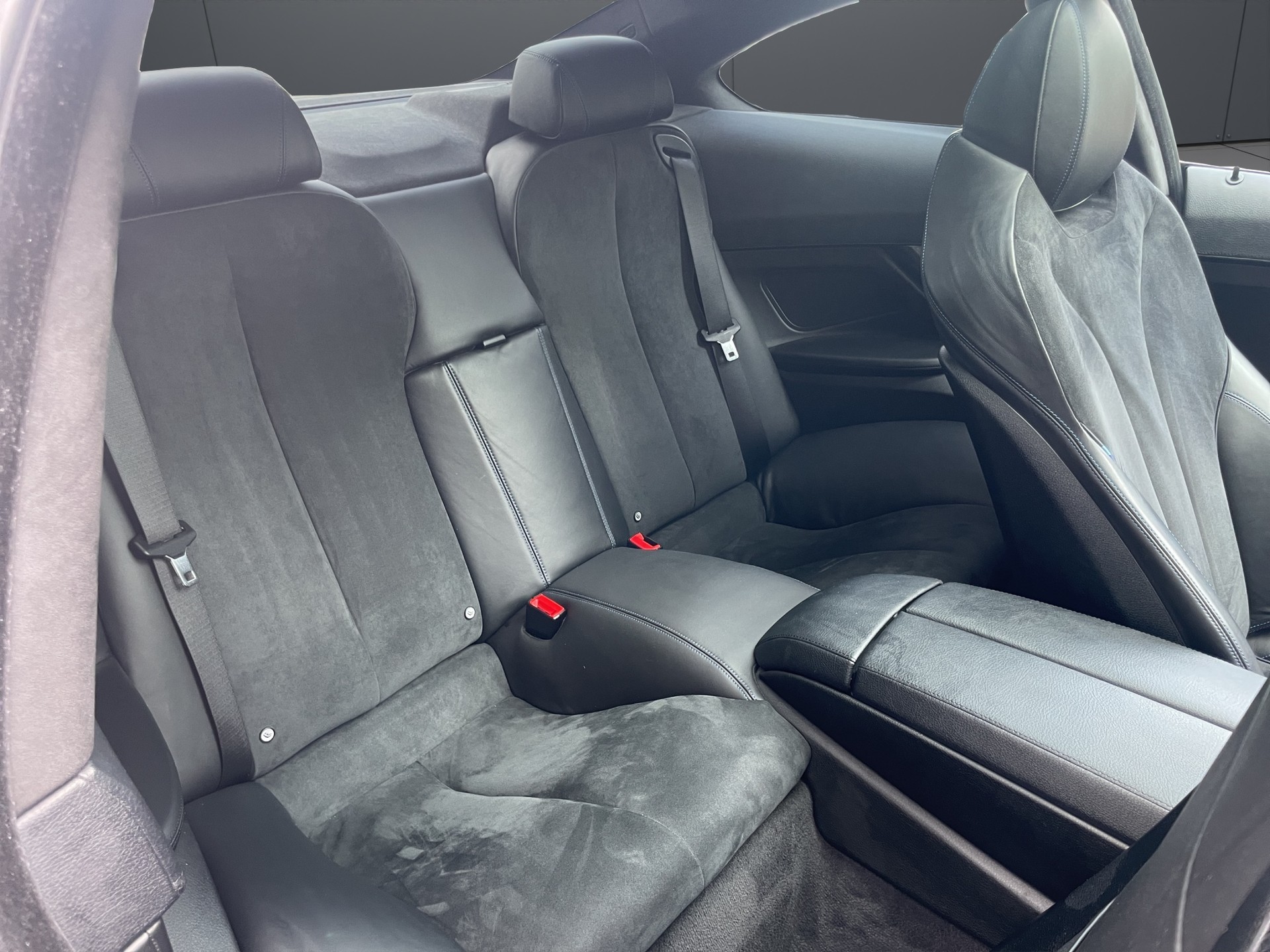 BMW 650i Coupé M Sport xDrive-image-9