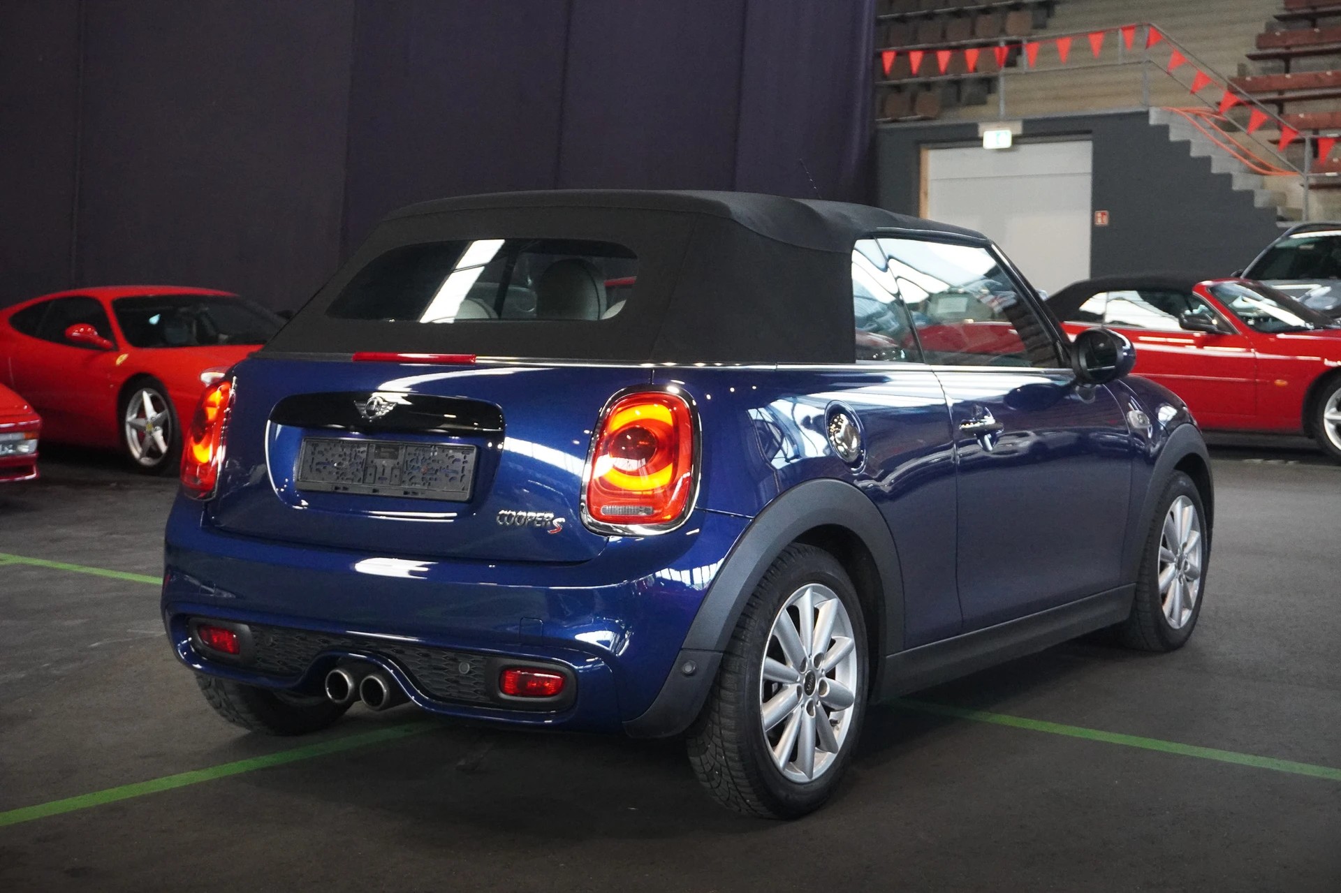 MINI Cooper S Cabriolet Steptronic-showroom-element-3