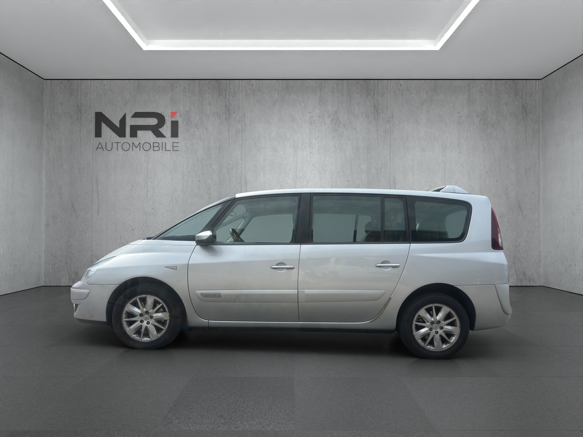 RENAULT Espace 2.0 dCi Swiss Edition-image-7