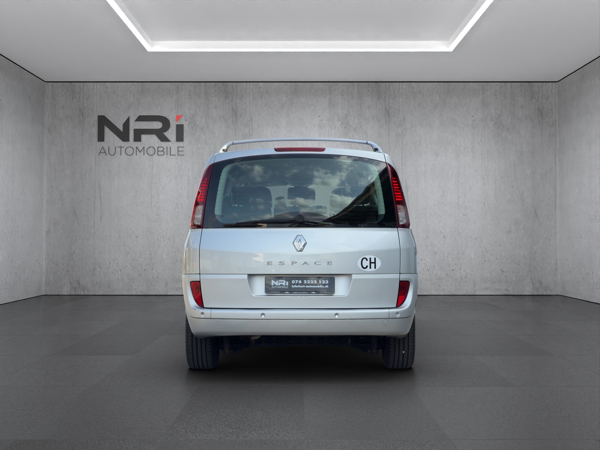 RENAULT Espace 2.0 dCi Swiss Edition-image-5
