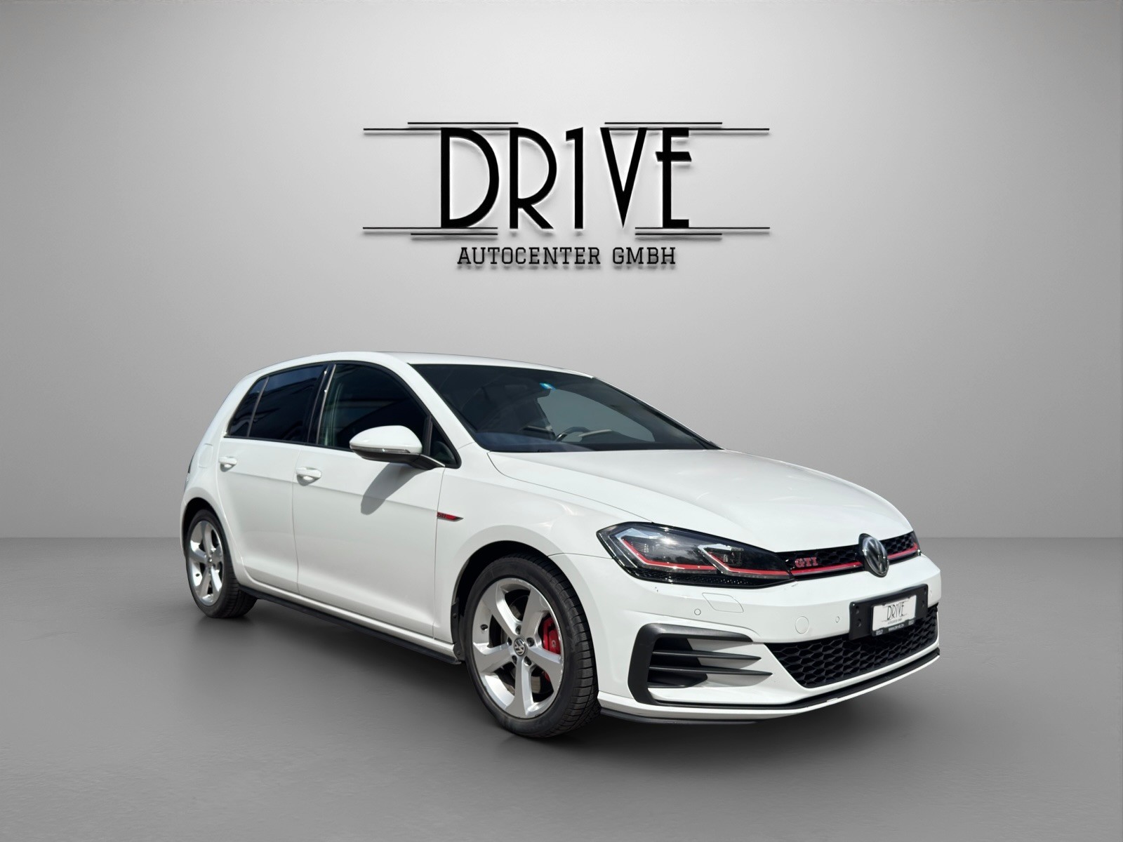 VW Golf 2.0 TSI GTI Performance DSG-showroom-element-2