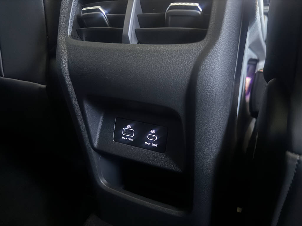 JAC JS6 1.5 PHEV-image-22