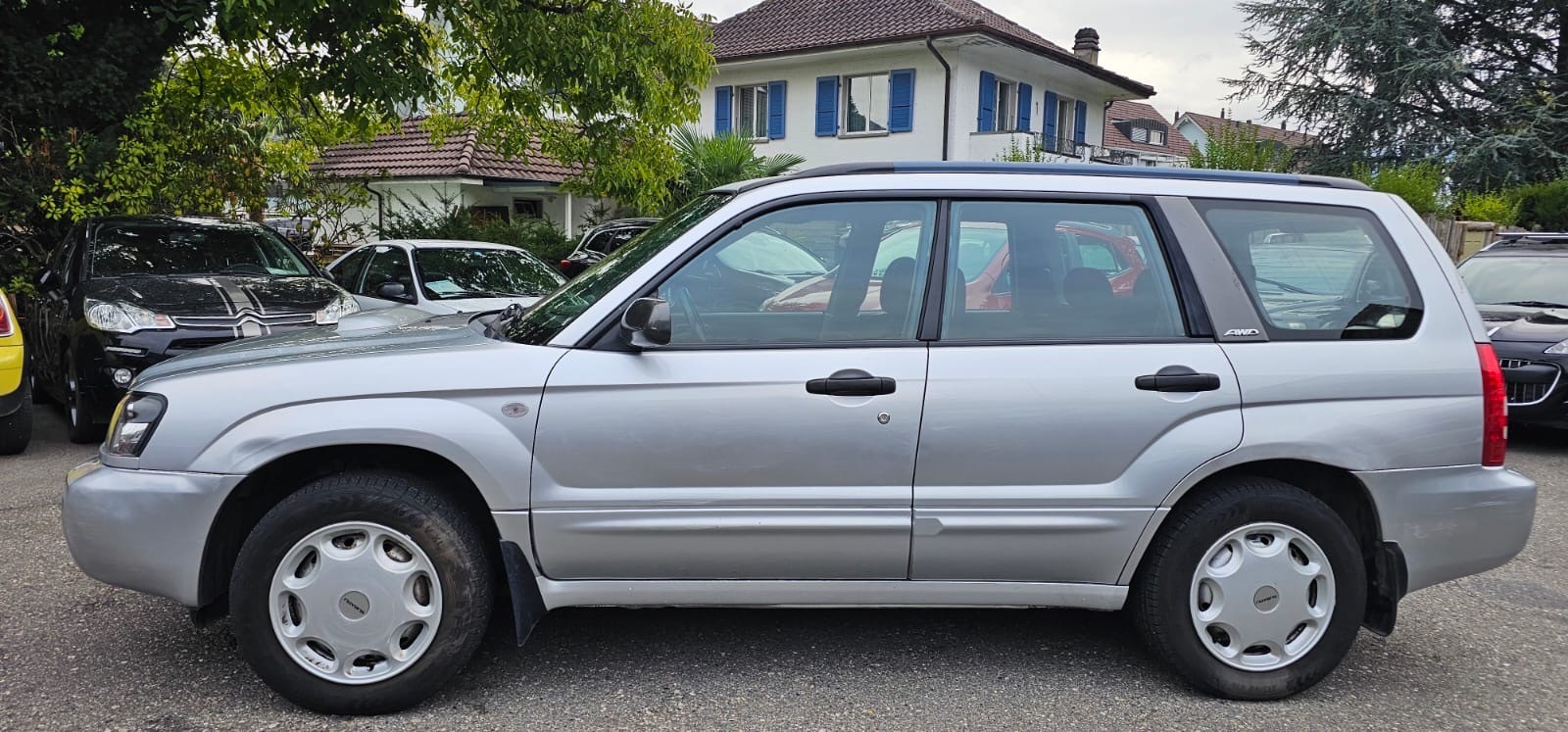 SUBARU Forester 2.0XT Automatic-image-3