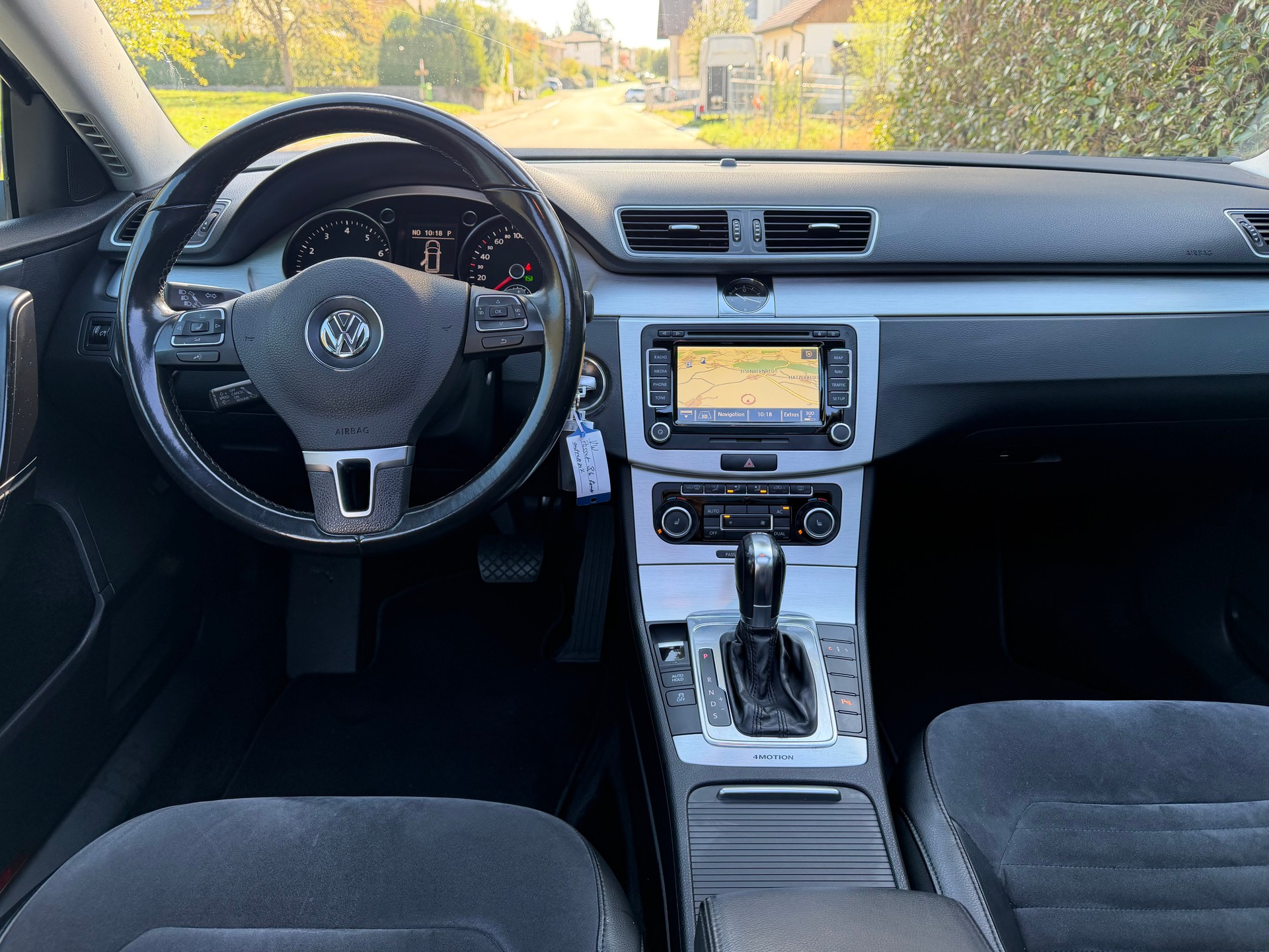 VW Passat Variant 3.6 FSI Highline 4Motion DSG-image-7