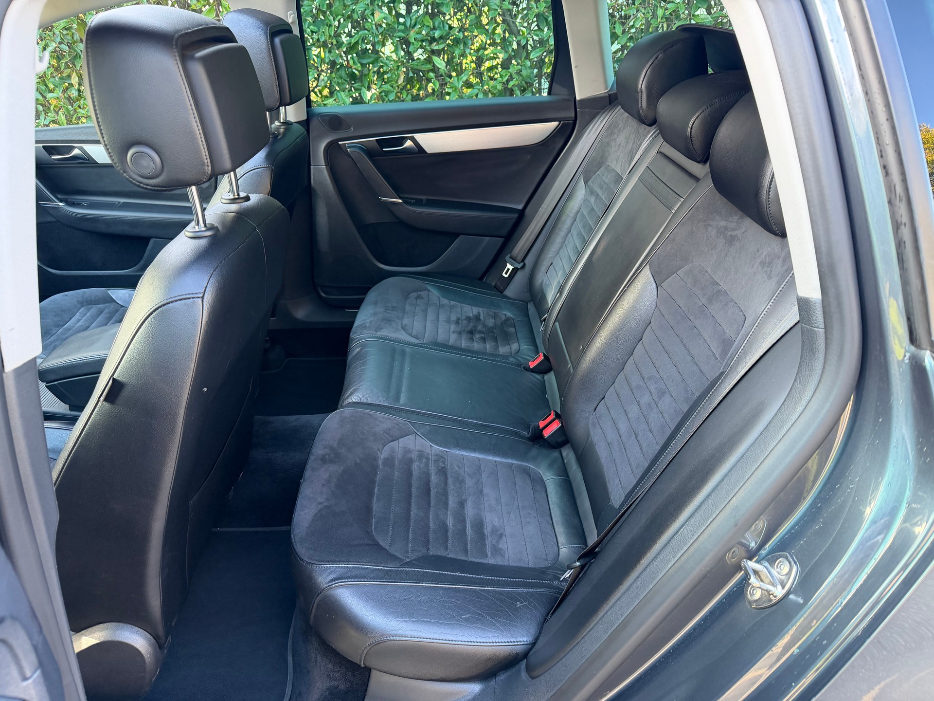 VW Passat Variant 3.6 FSI Highline 4Motion DSG-image-6