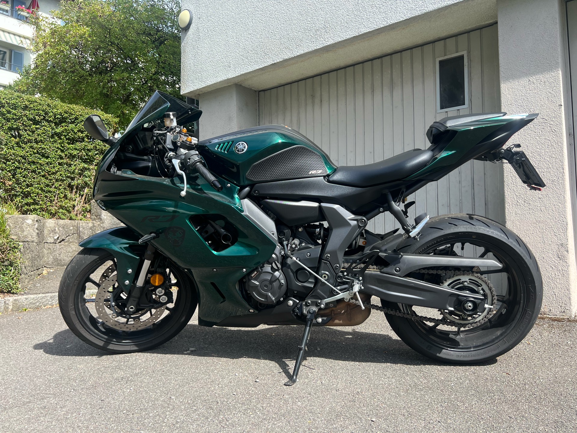 YAMAHA YZF-R7-image-0