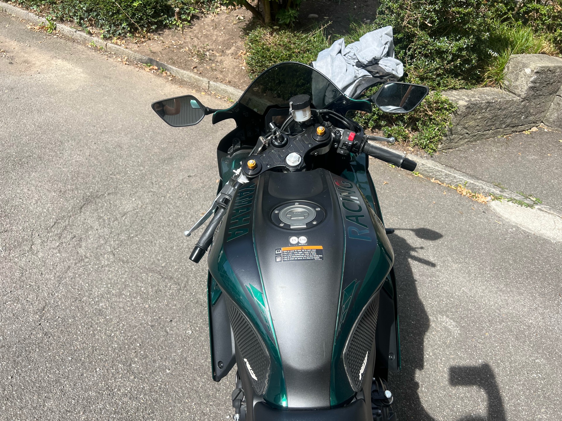 YAMAHA YZF-R7-image-7