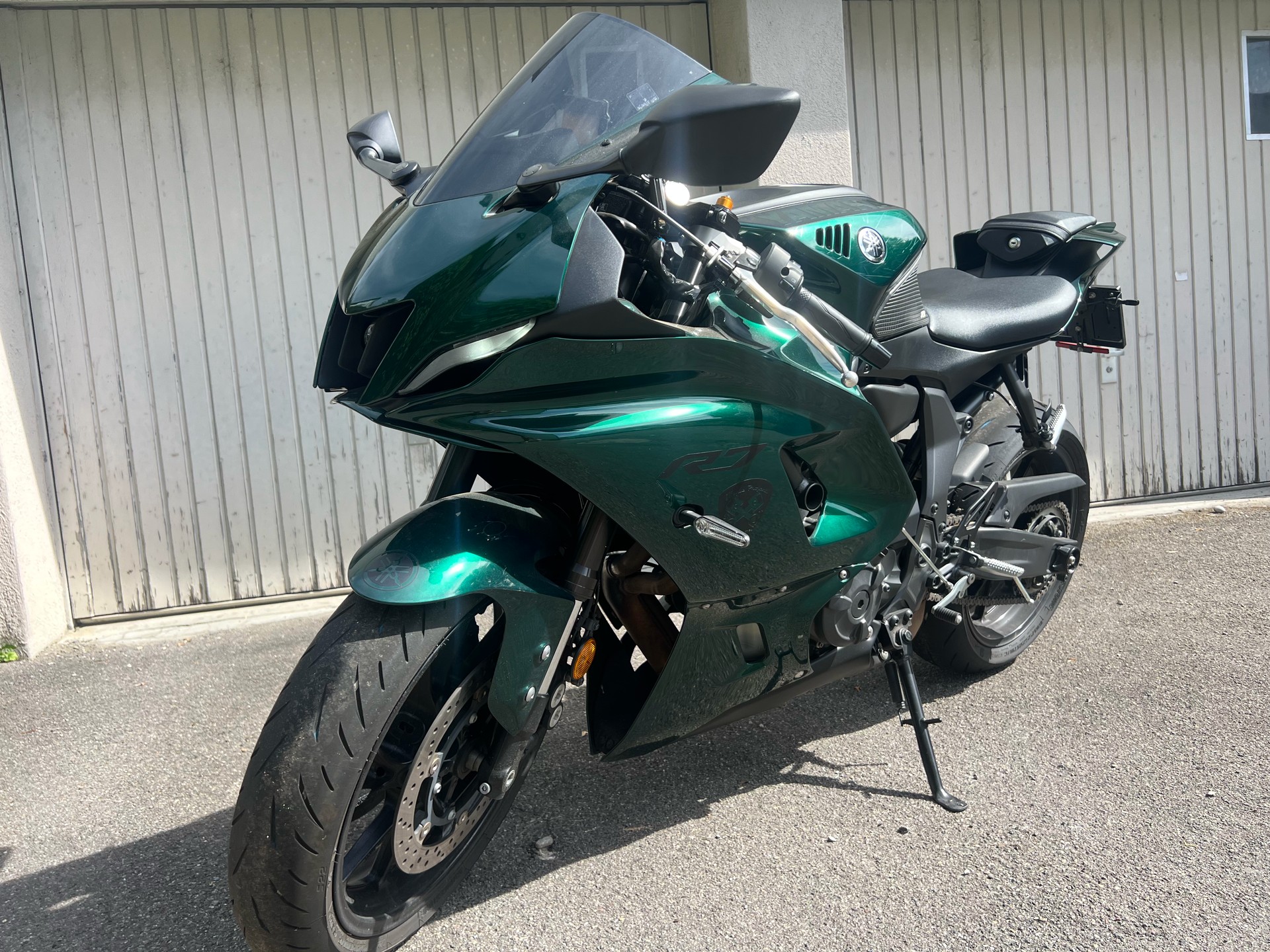 YAMAHA YZF-R7-image-1