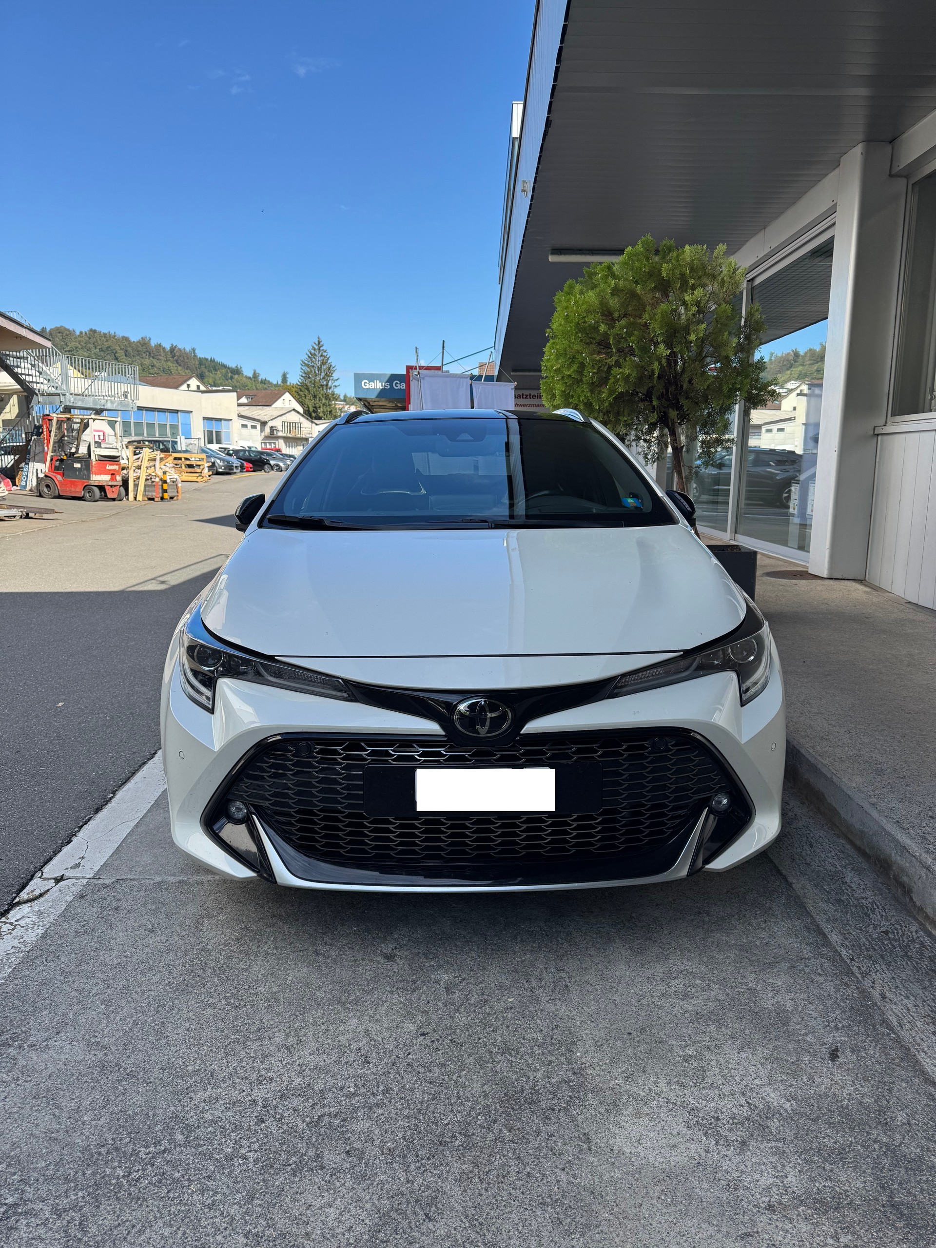 TOYOTA Corolla Touring Sports 2.0 HSD GR-S e-CVT-showroom-element-1