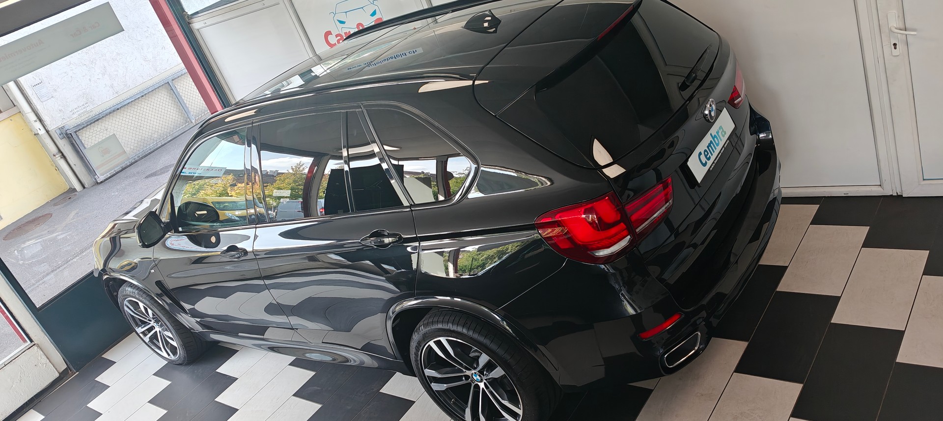 BMW X5 xDrive 40d Steptronic M Sportpaket-image-5